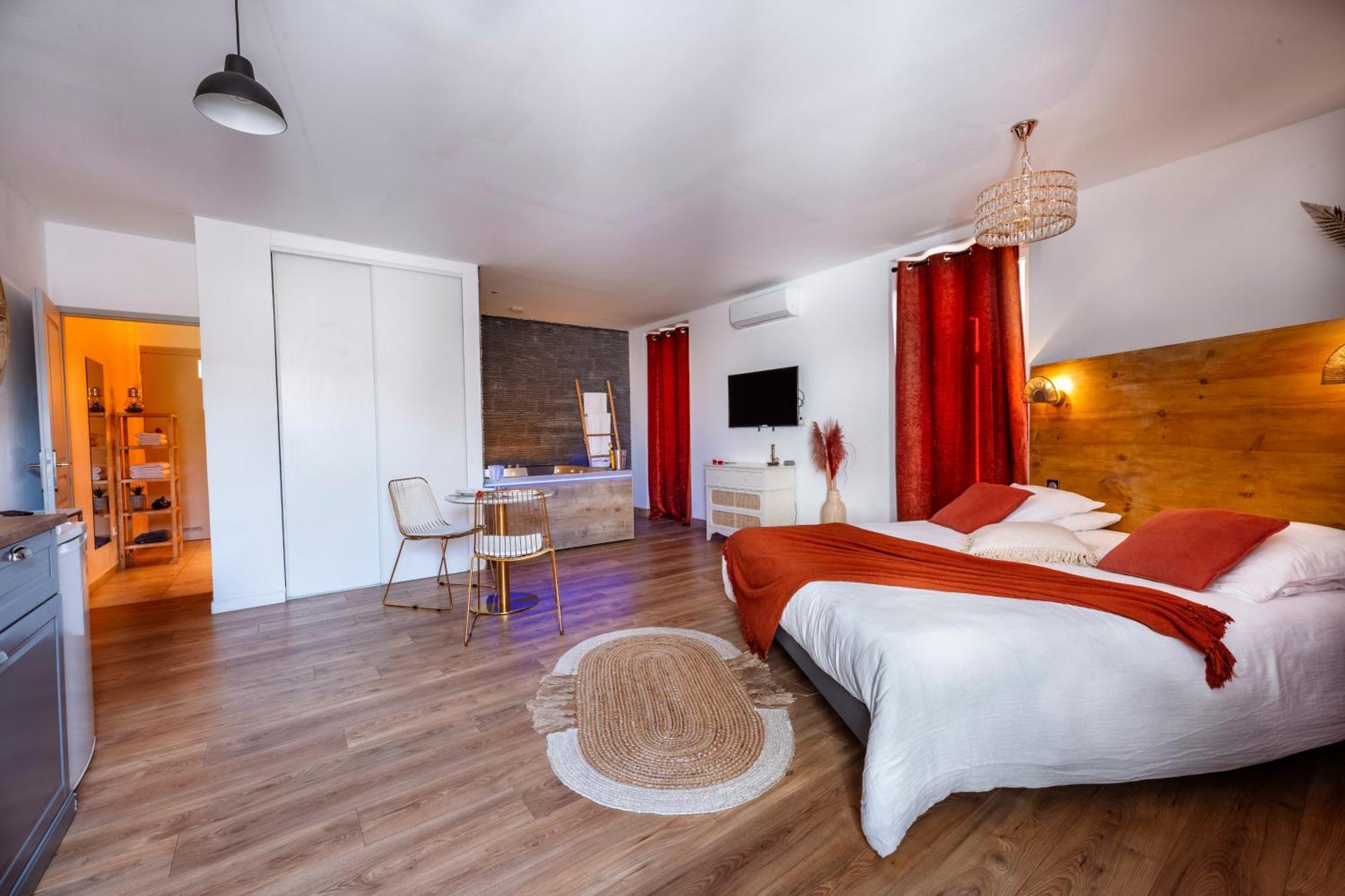 Loft Romantique - Spa Privatif - Spa Noctambulles Hyères Exterior foto